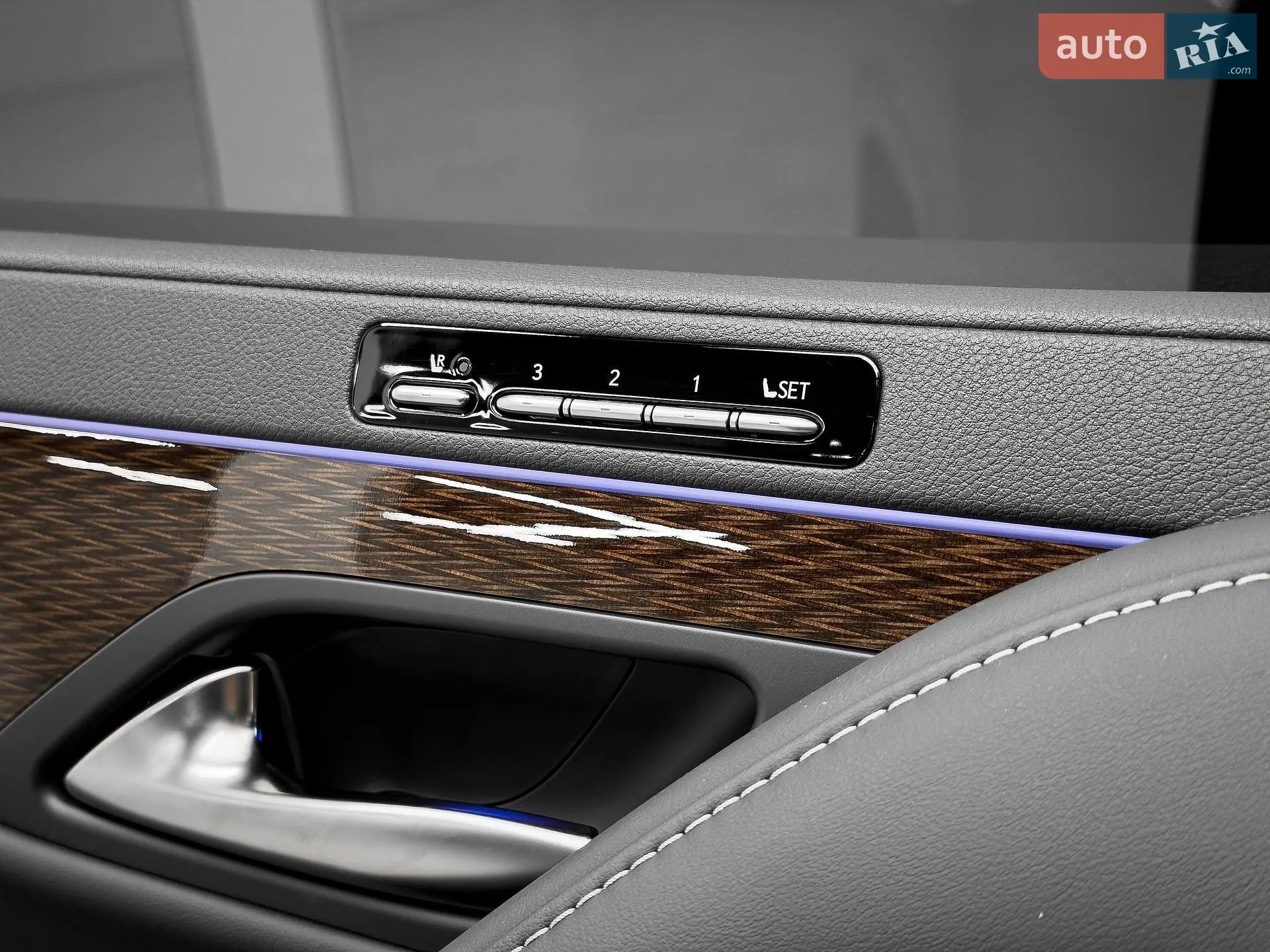 2025 Lexus LX - мініатюра 19