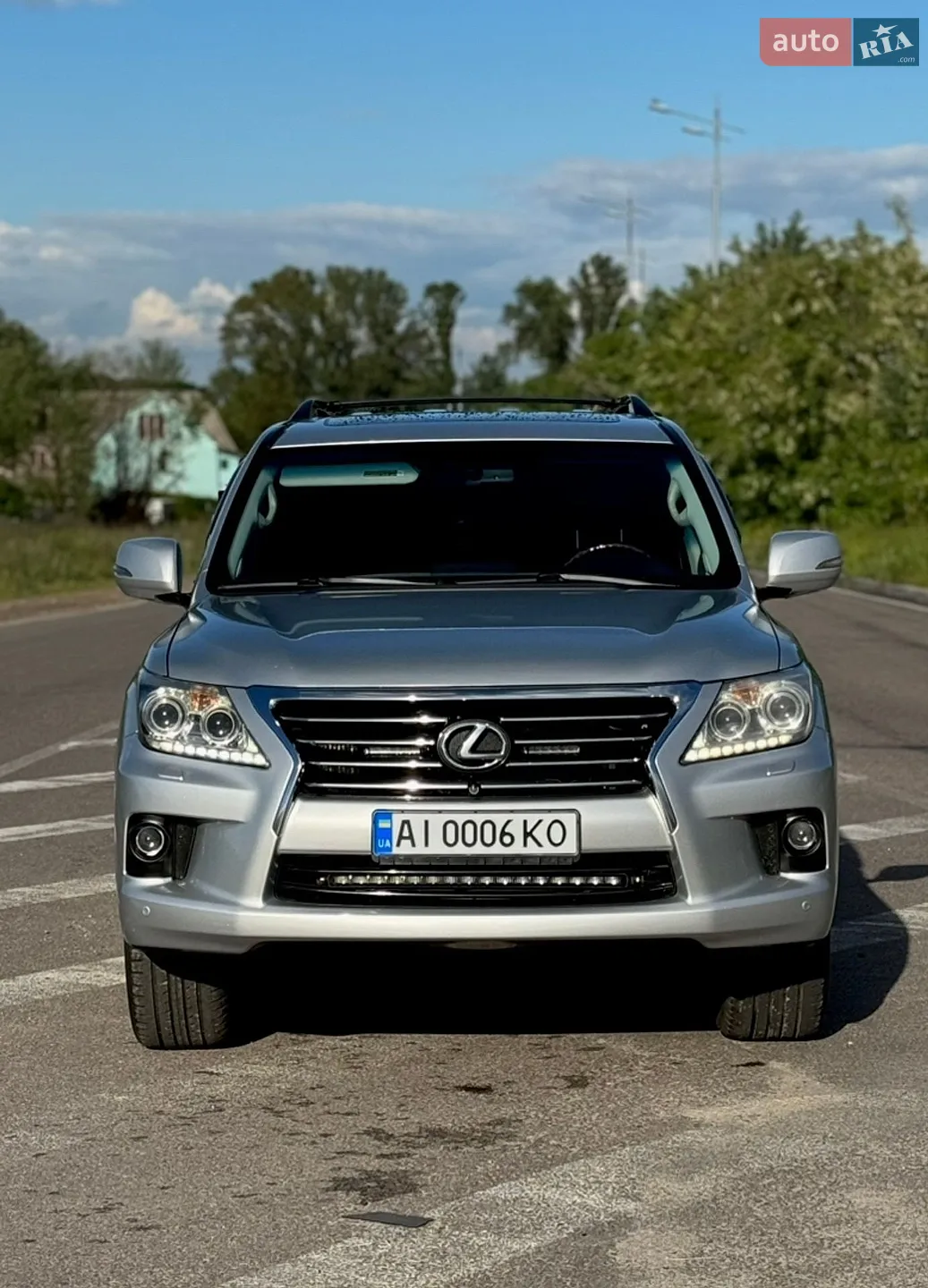 2011 Lexus LX - мініатюра 2