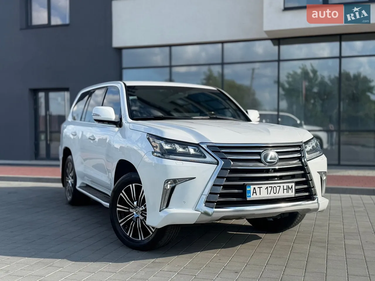 2015 Lexus LX - мініатюра 17