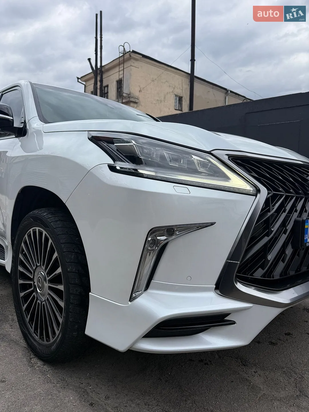 2019 Lexus LX - мініатюра 3