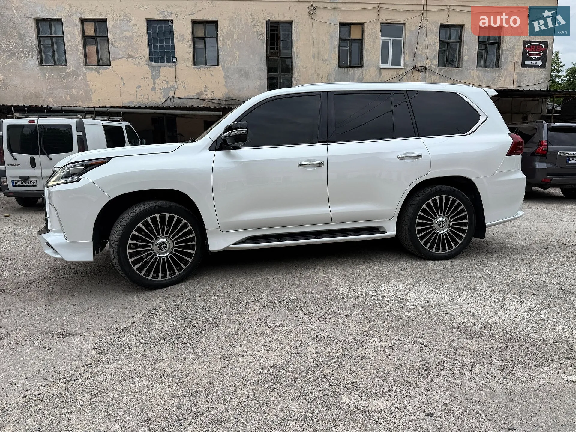 2019 Lexus LX - мініатюра 28
