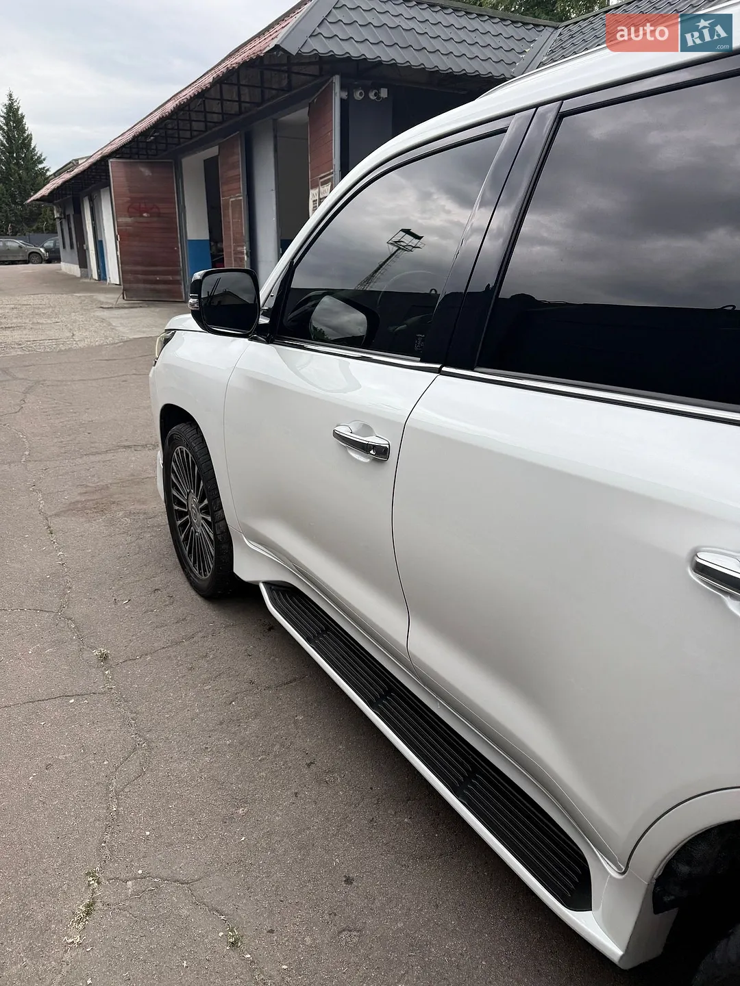 2019 Lexus LX - мініатюра 16