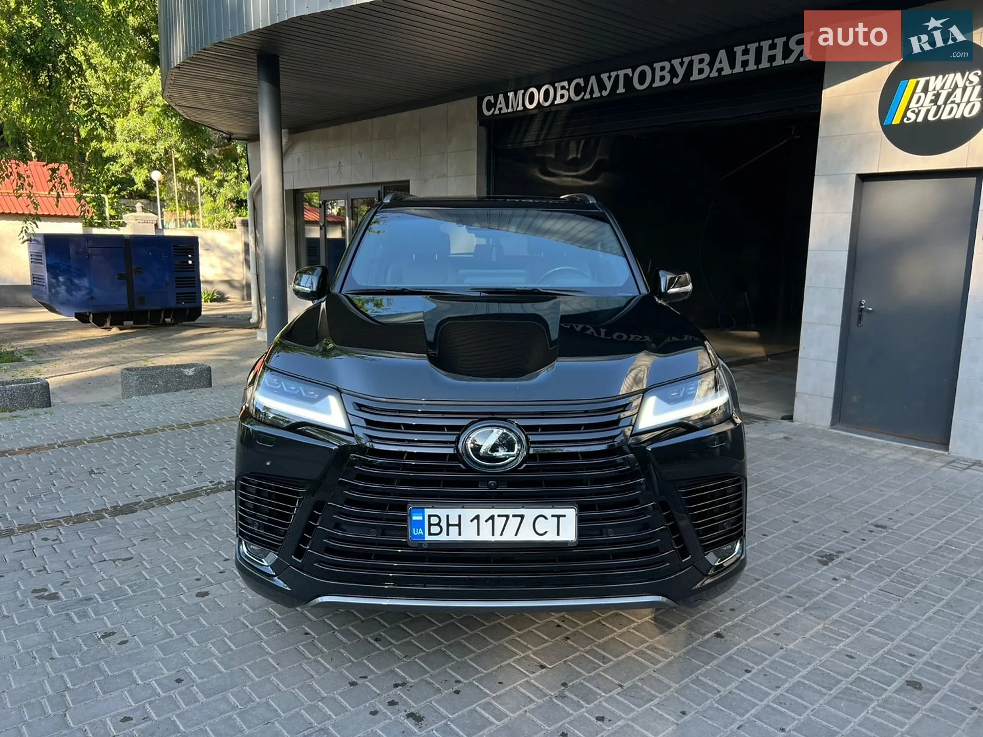 2023 Lexus LX - мініатюра 13