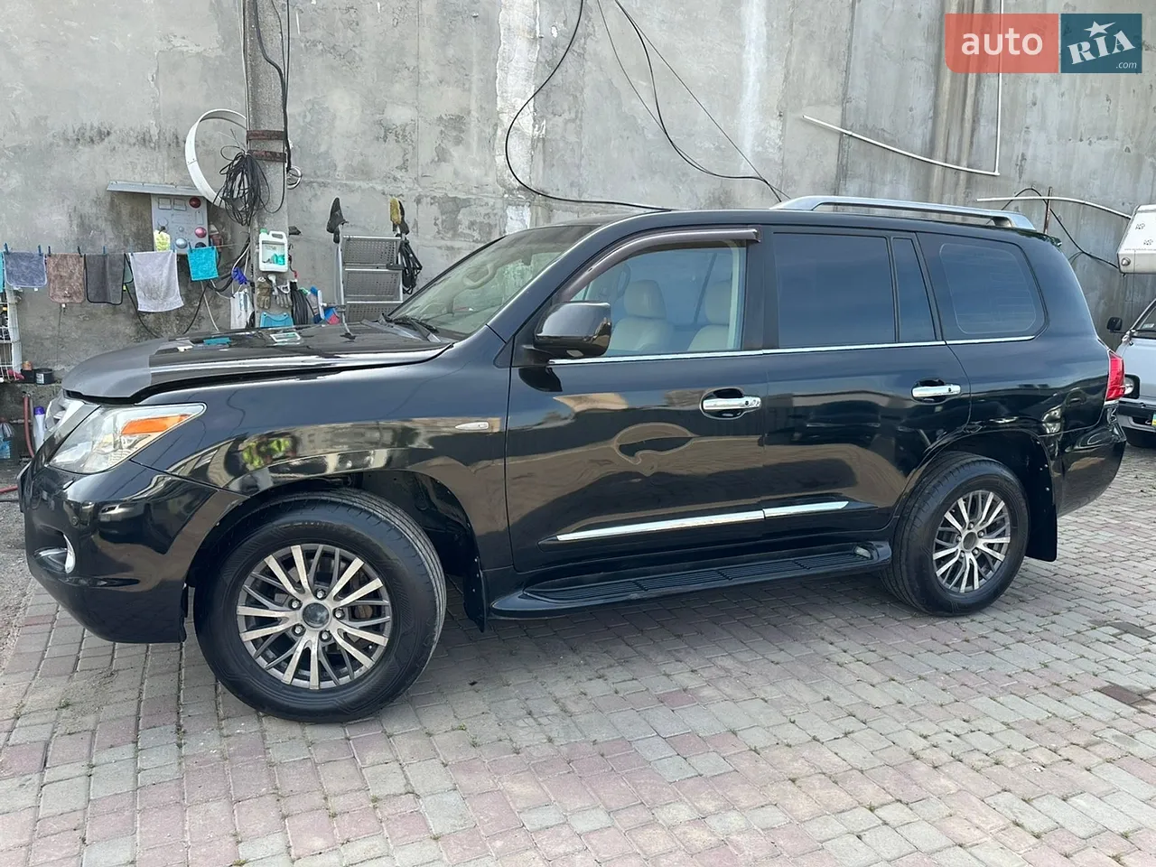 2010 Lexus LX - мініатюра 23