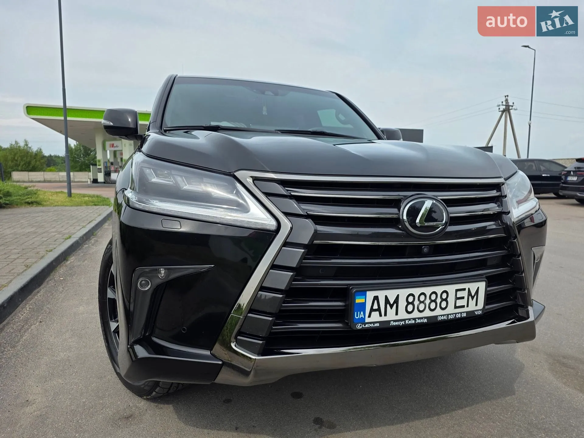 2021 Lexus LX - фото 1