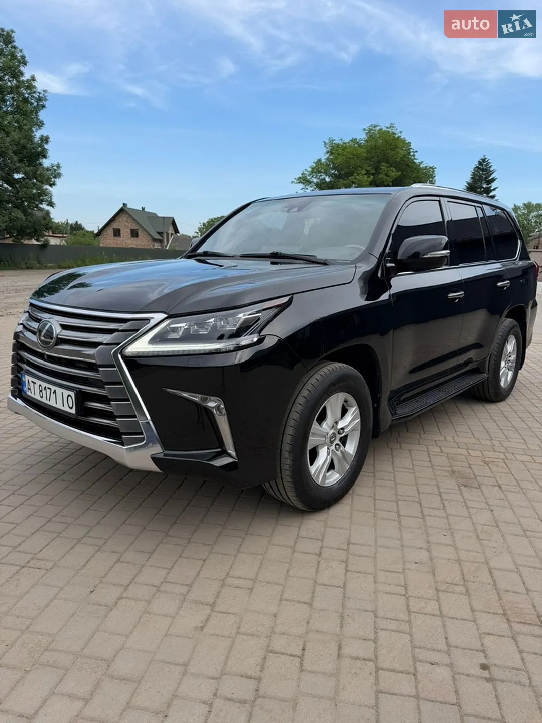 2017 Lexus LX - мініатюра 12