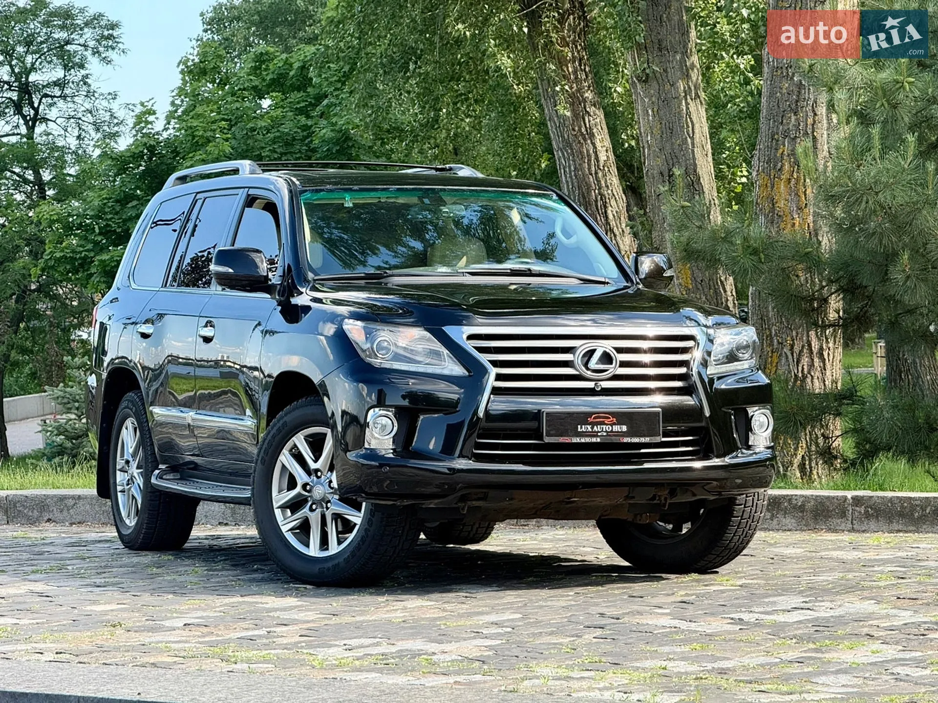 2013 Lexus LX - мініатюра 3