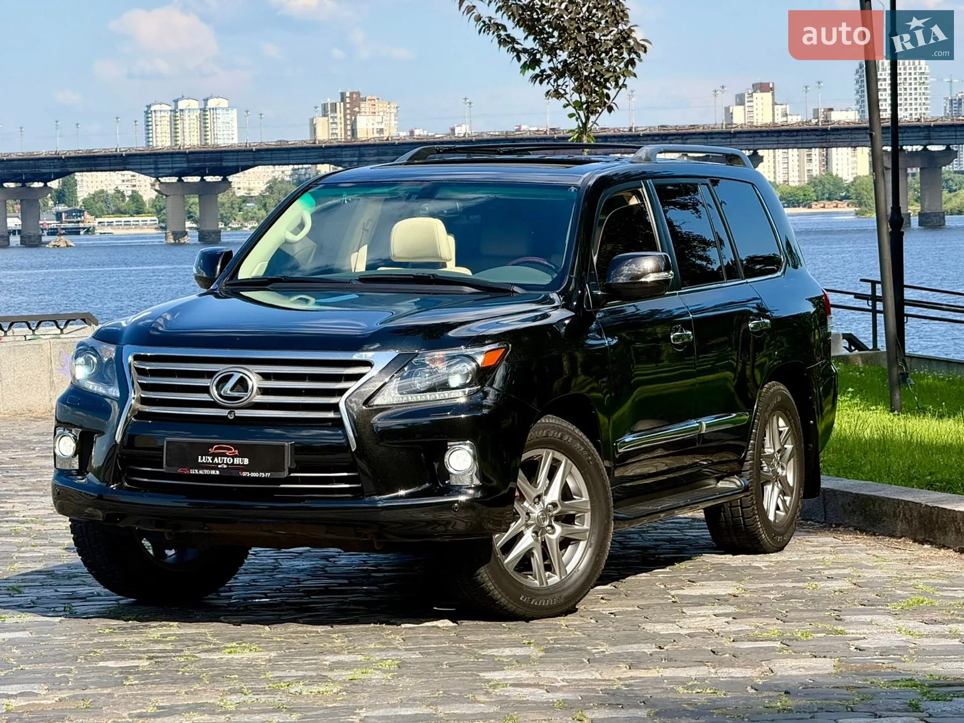 2013 Lexus LX - мініатюра 24