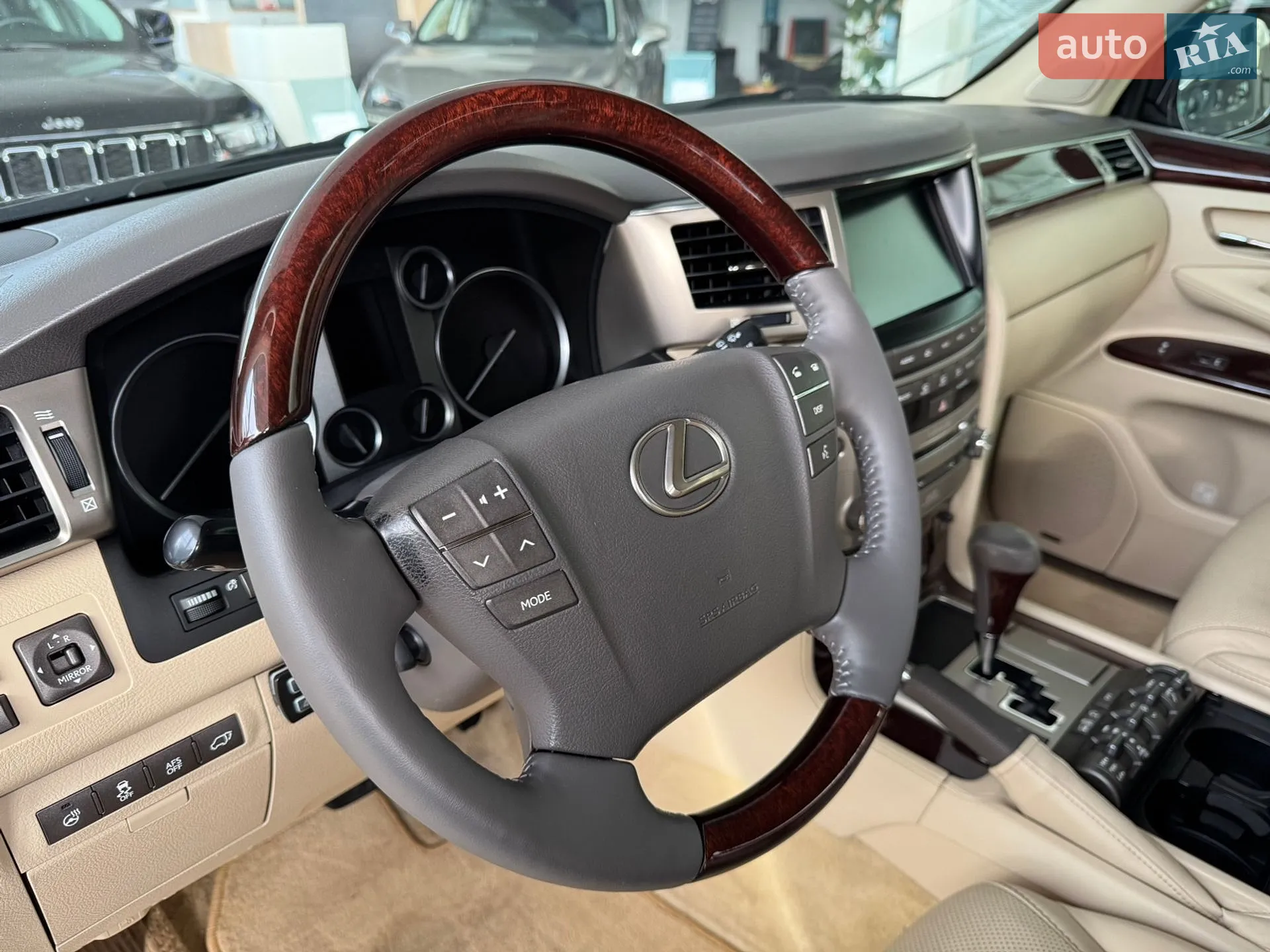 2015 Lexus LX - мініатюра 8
