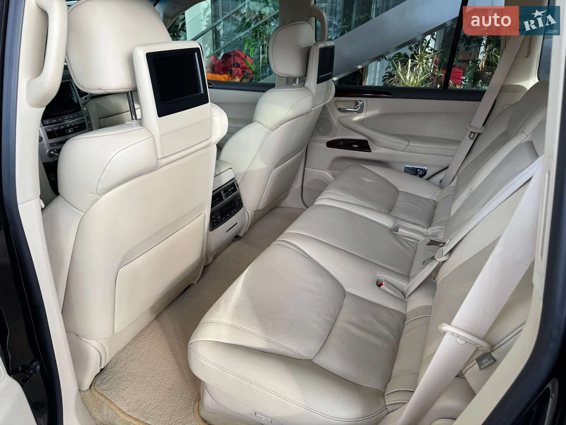 2015 Lexus LX - мініатюра 18