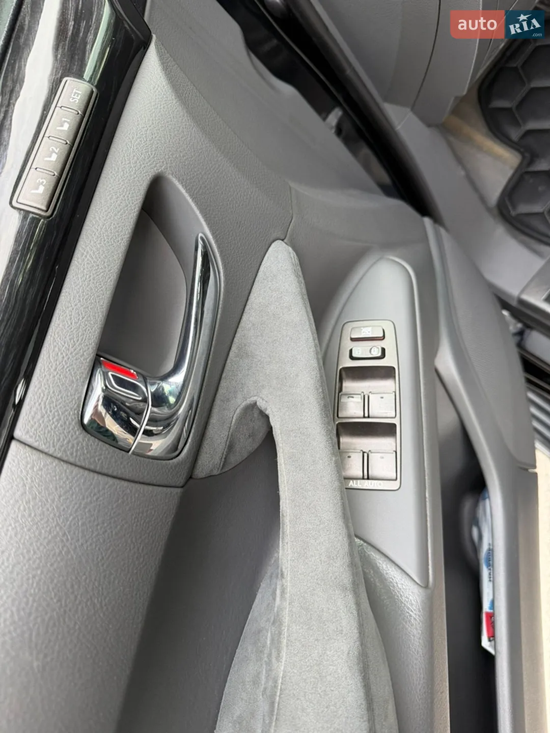 2010 Lexus LX - мініатюра 26