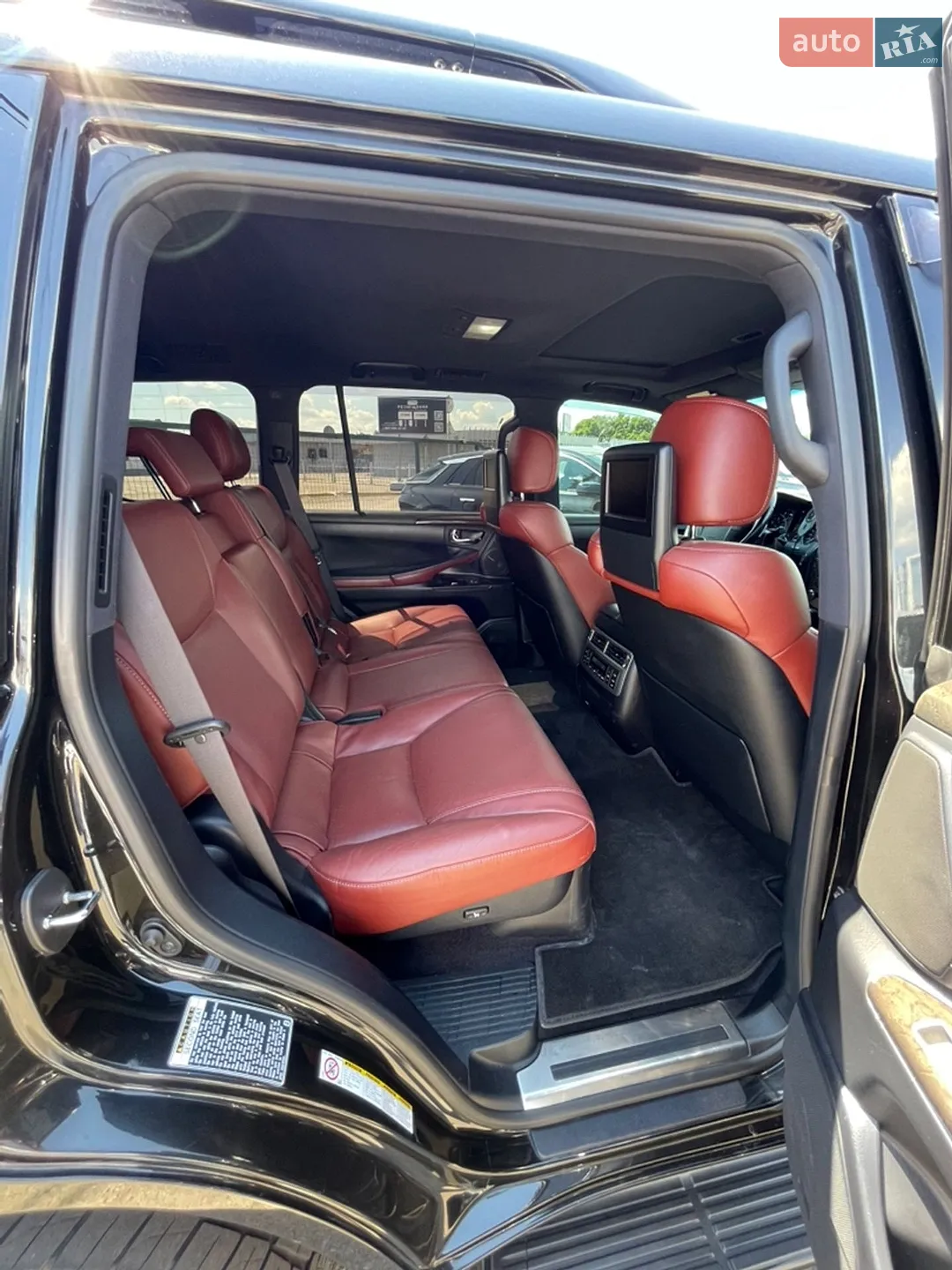 2015 Lexus LX - мініатюра 21
