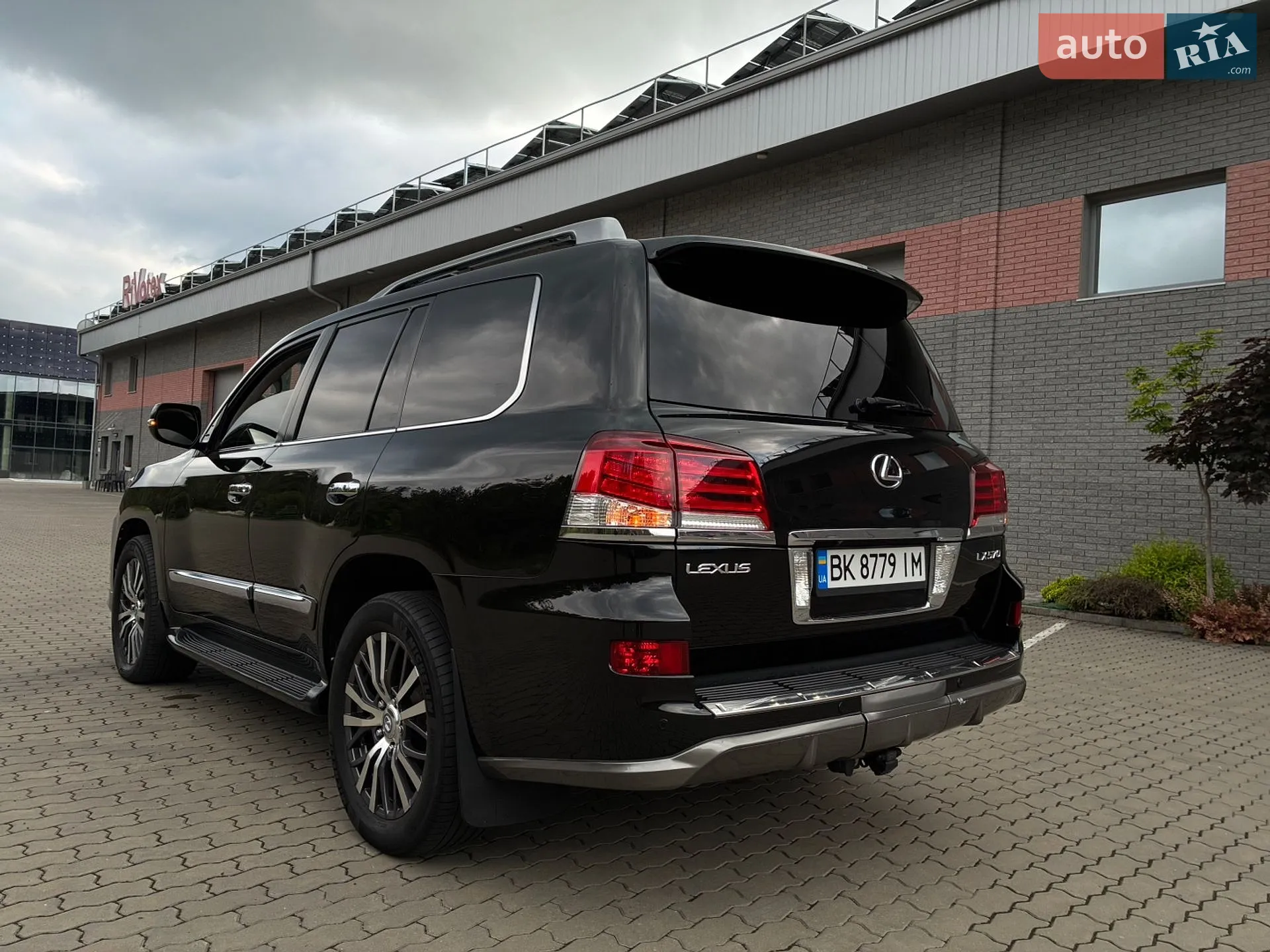 2012 Lexus LX - мініатюра 3