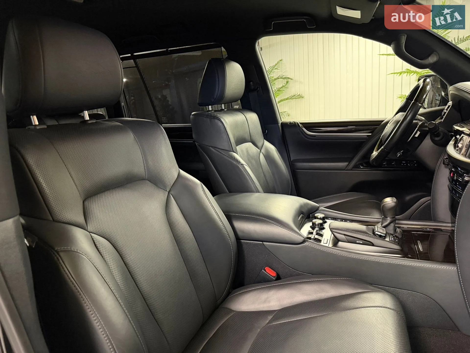 2019 Lexus LX - мініатюра 37