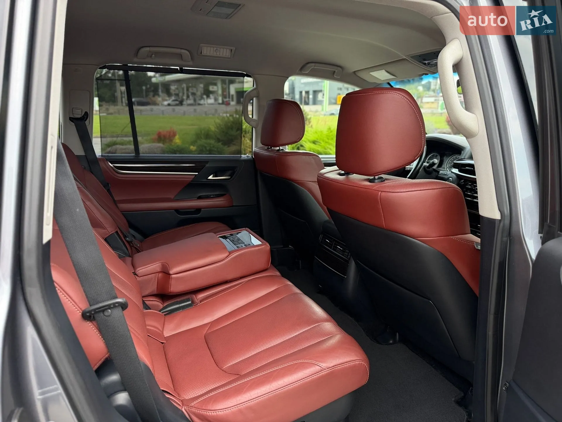 2016 Lexus LX - мініатюра 6