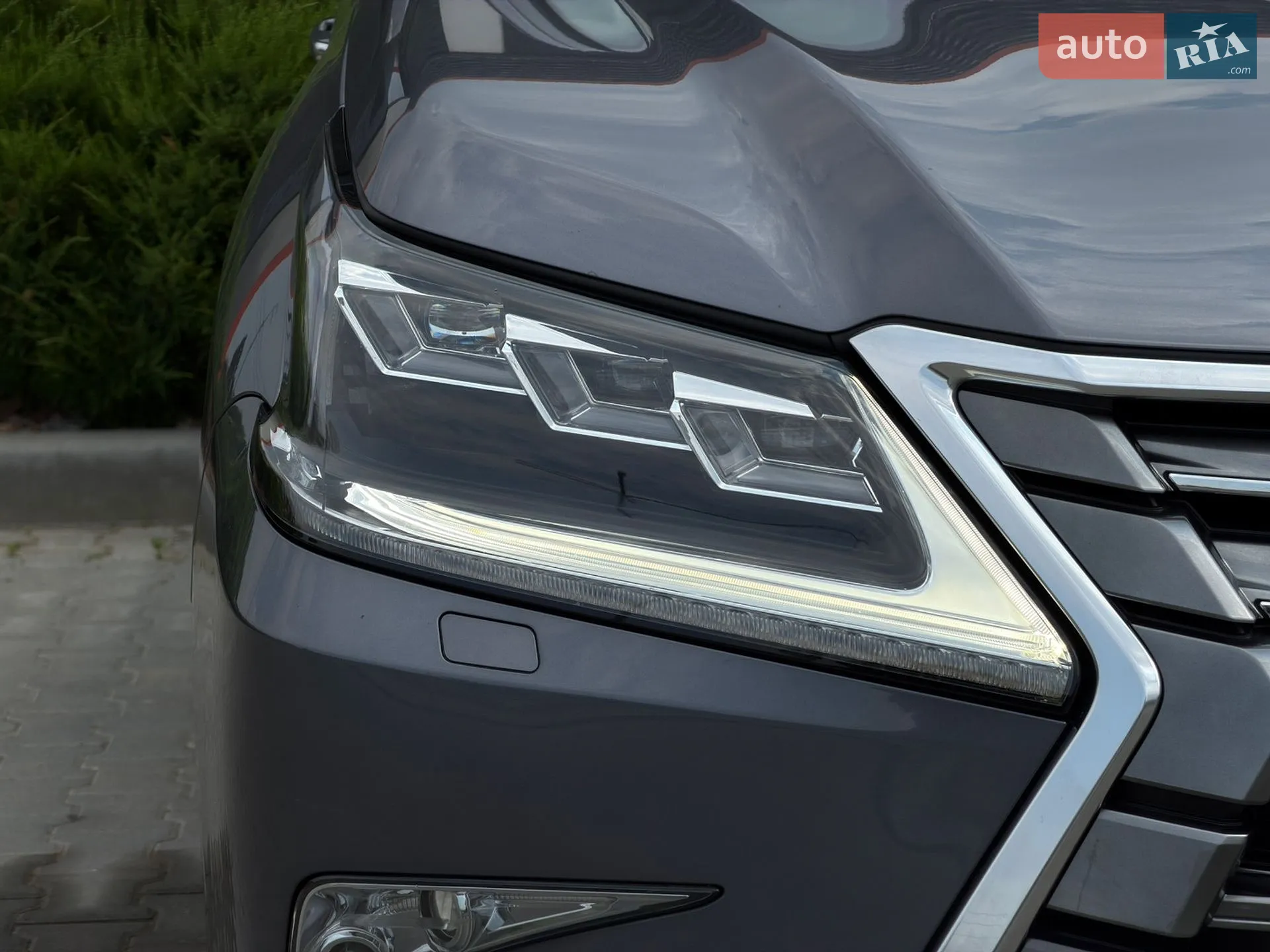 2016 Lexus LX - мініатюра 17