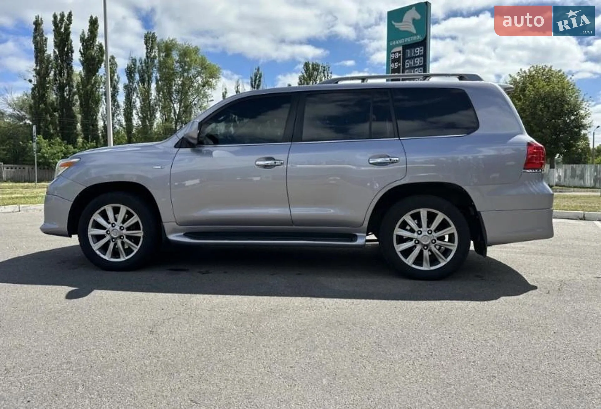 2011 Lexus LX - мініатюра 12