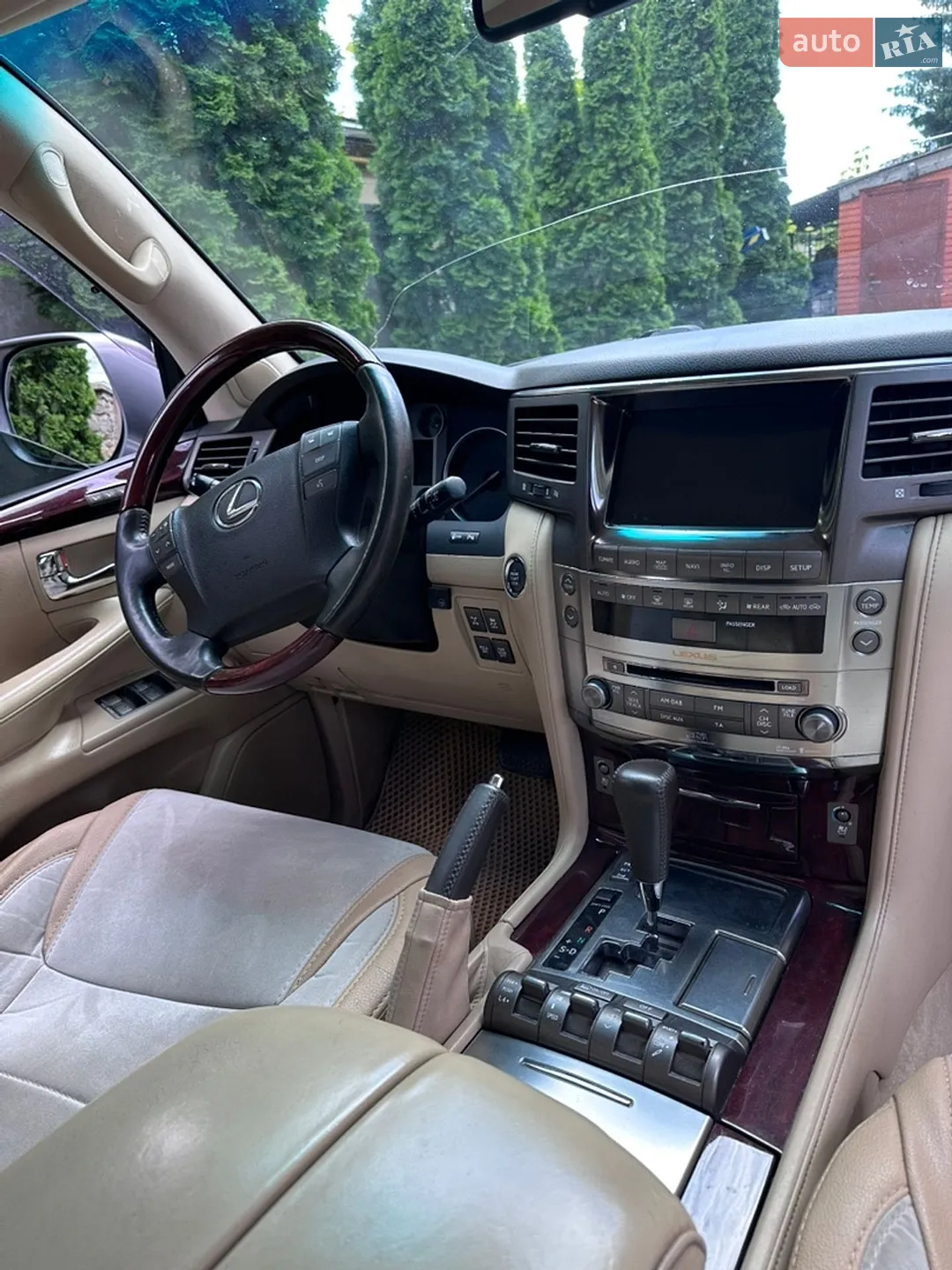 2011 Lexus LX - мініатюра 3