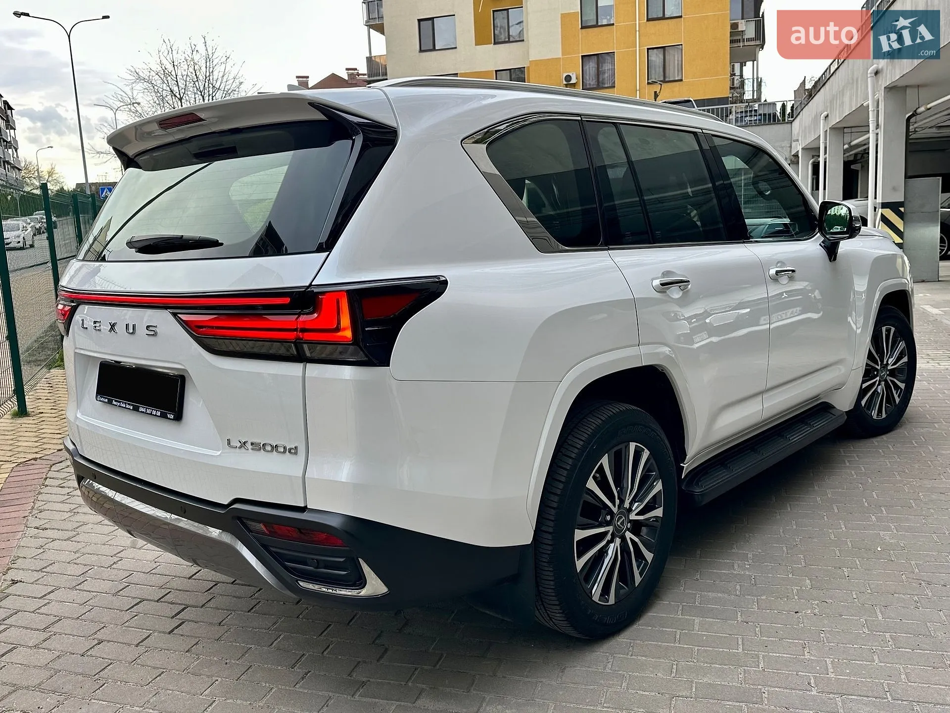 2022 Lexus LX - мініатюра 10