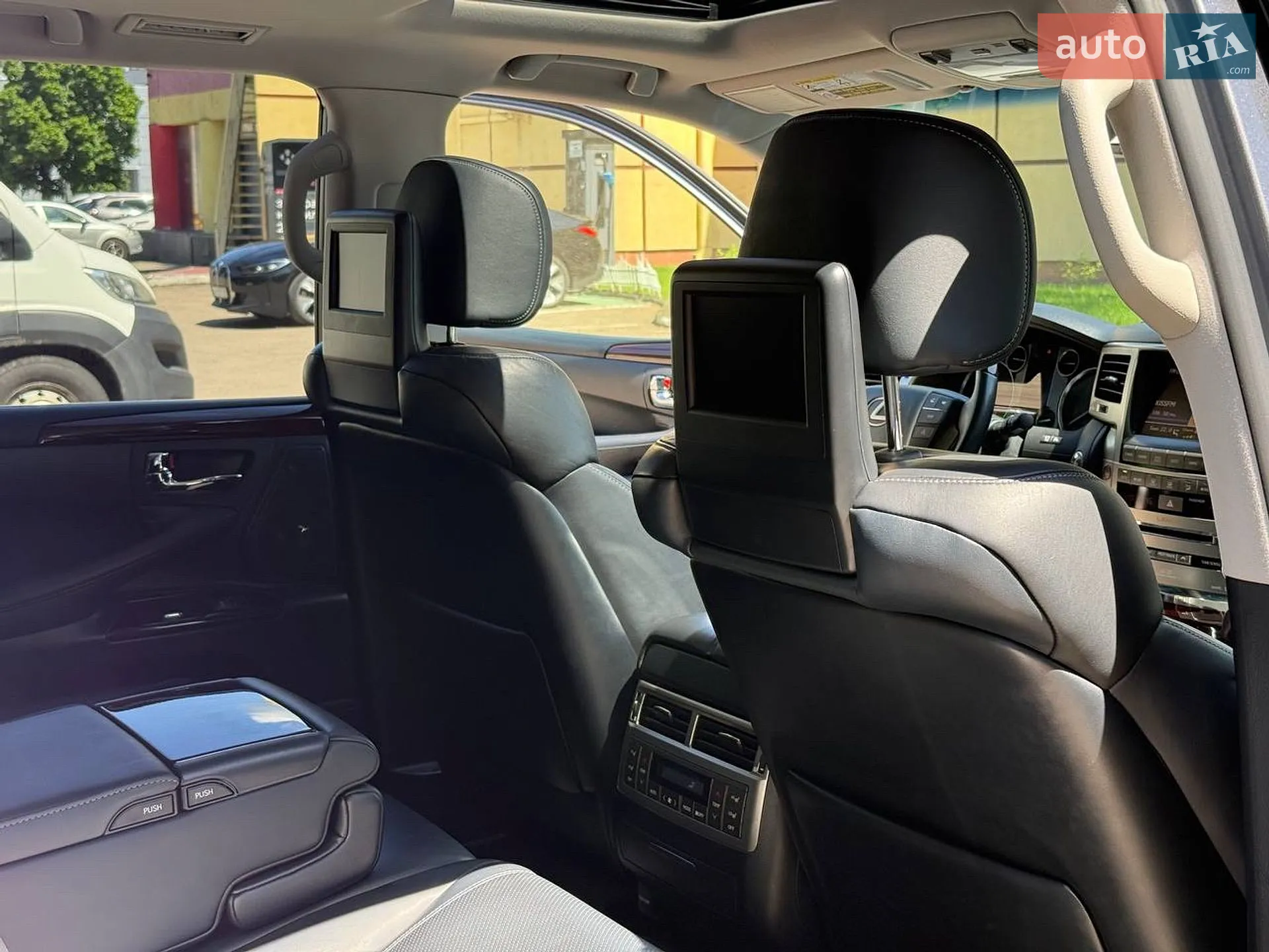 2012 Lexus LX - мініатюра 25