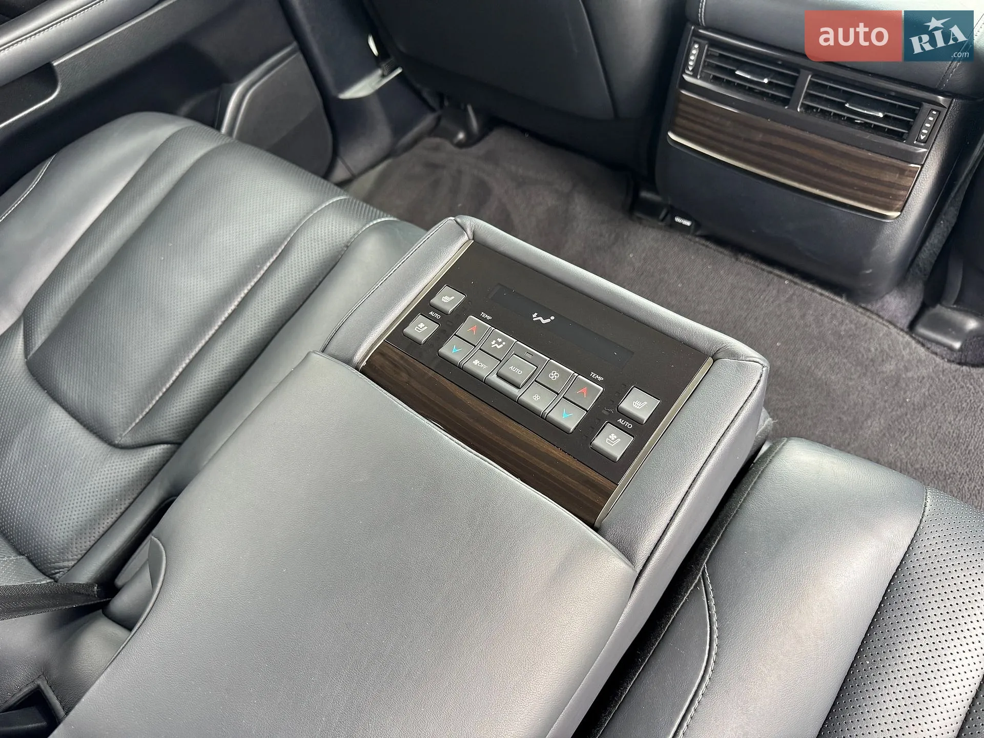 2017 Lexus LX - мініатюра 71