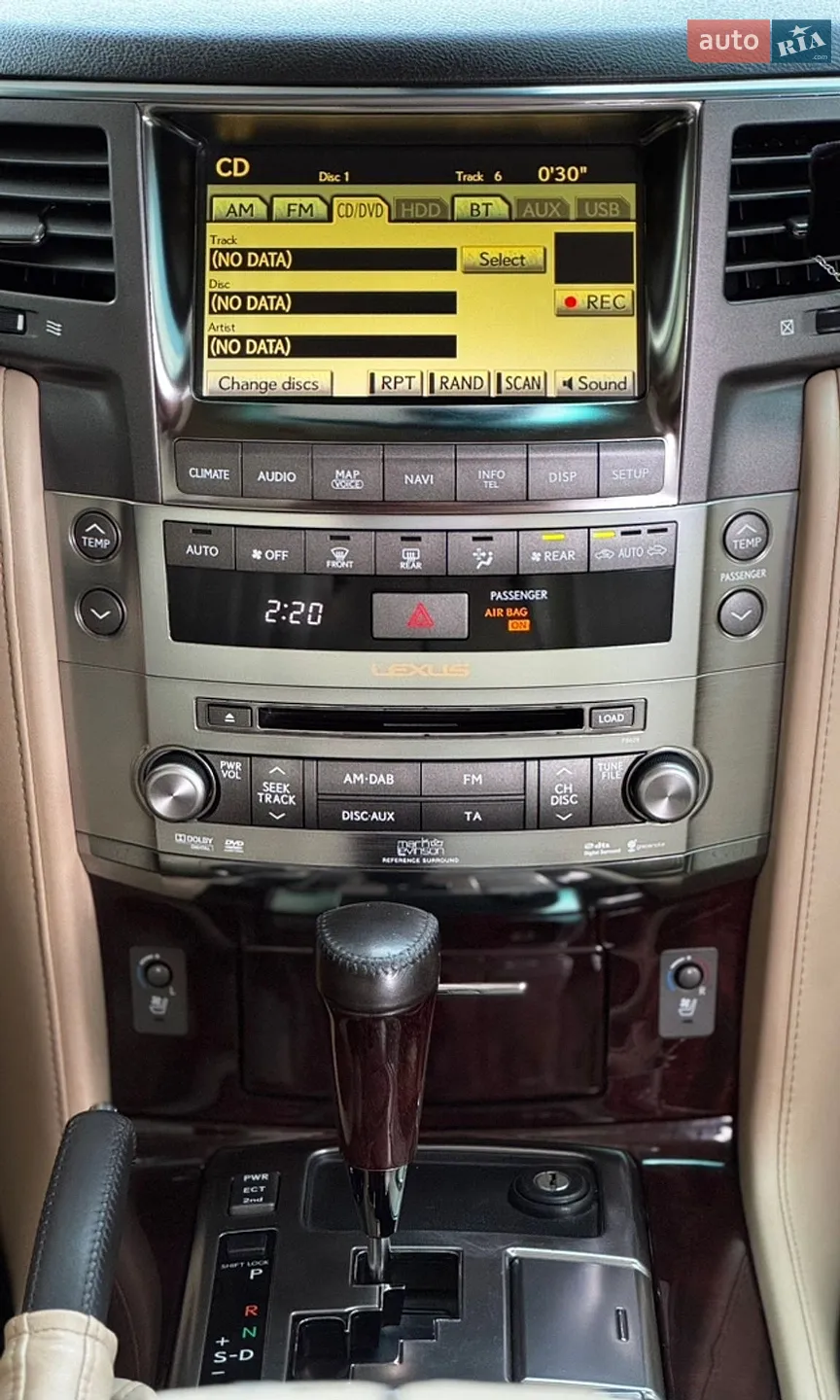 2010 Lexus LX - мініатюра 14