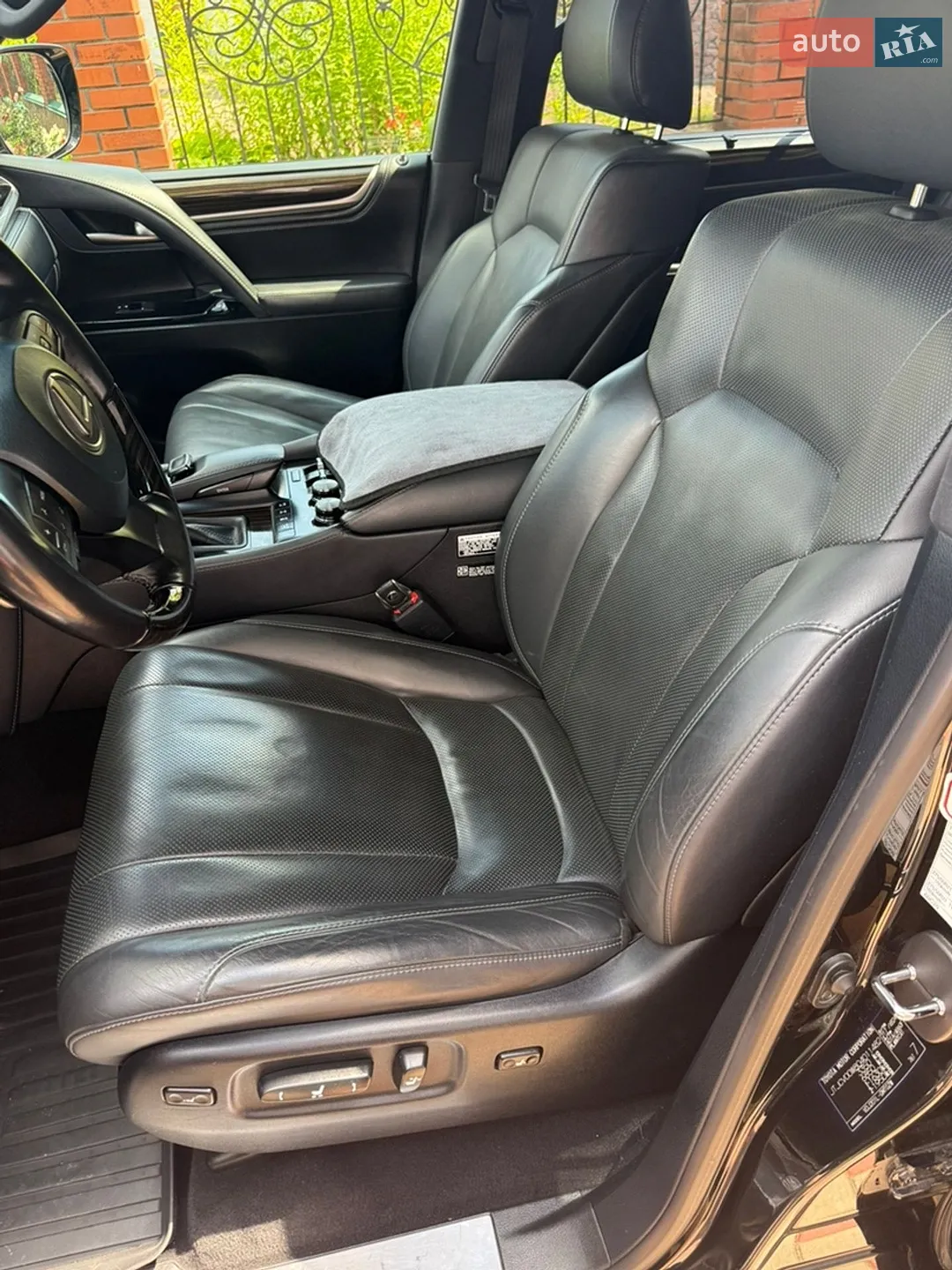 2019 Lexus LX - мініатюра 13