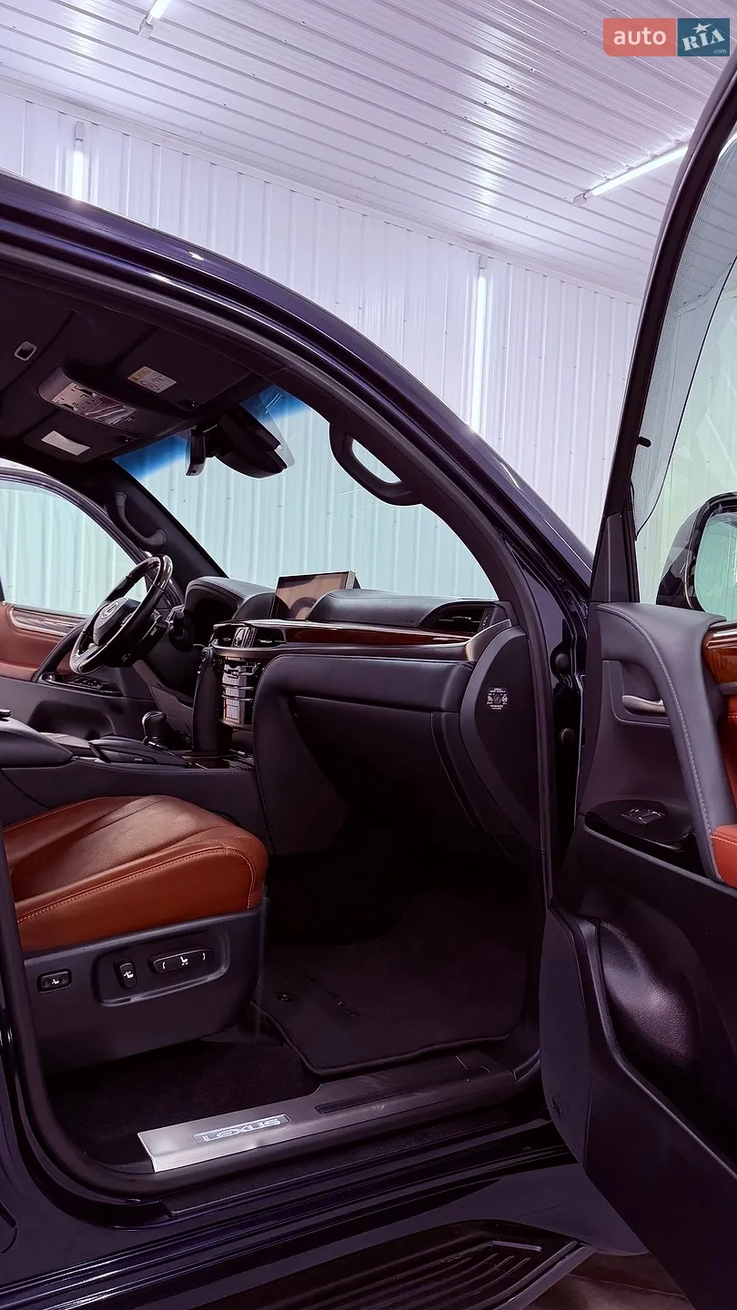 2017 Lexus LX - мініатюра 32
