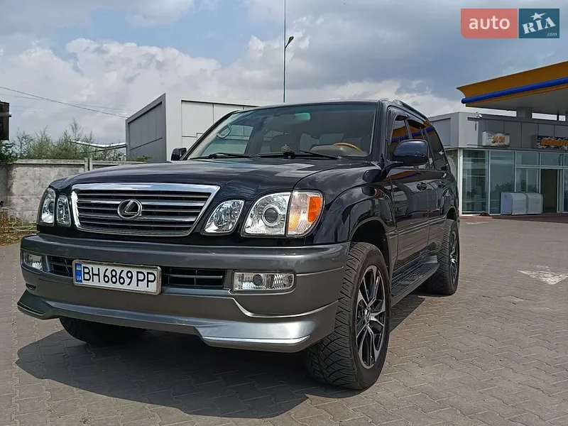Lexus LX