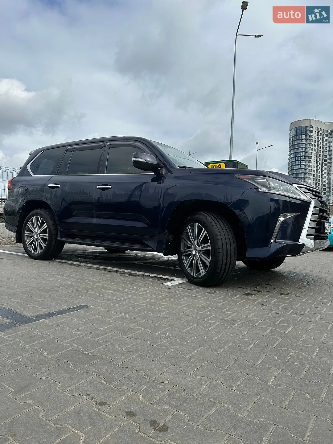 2017 Lexus LX - мініатюра 8