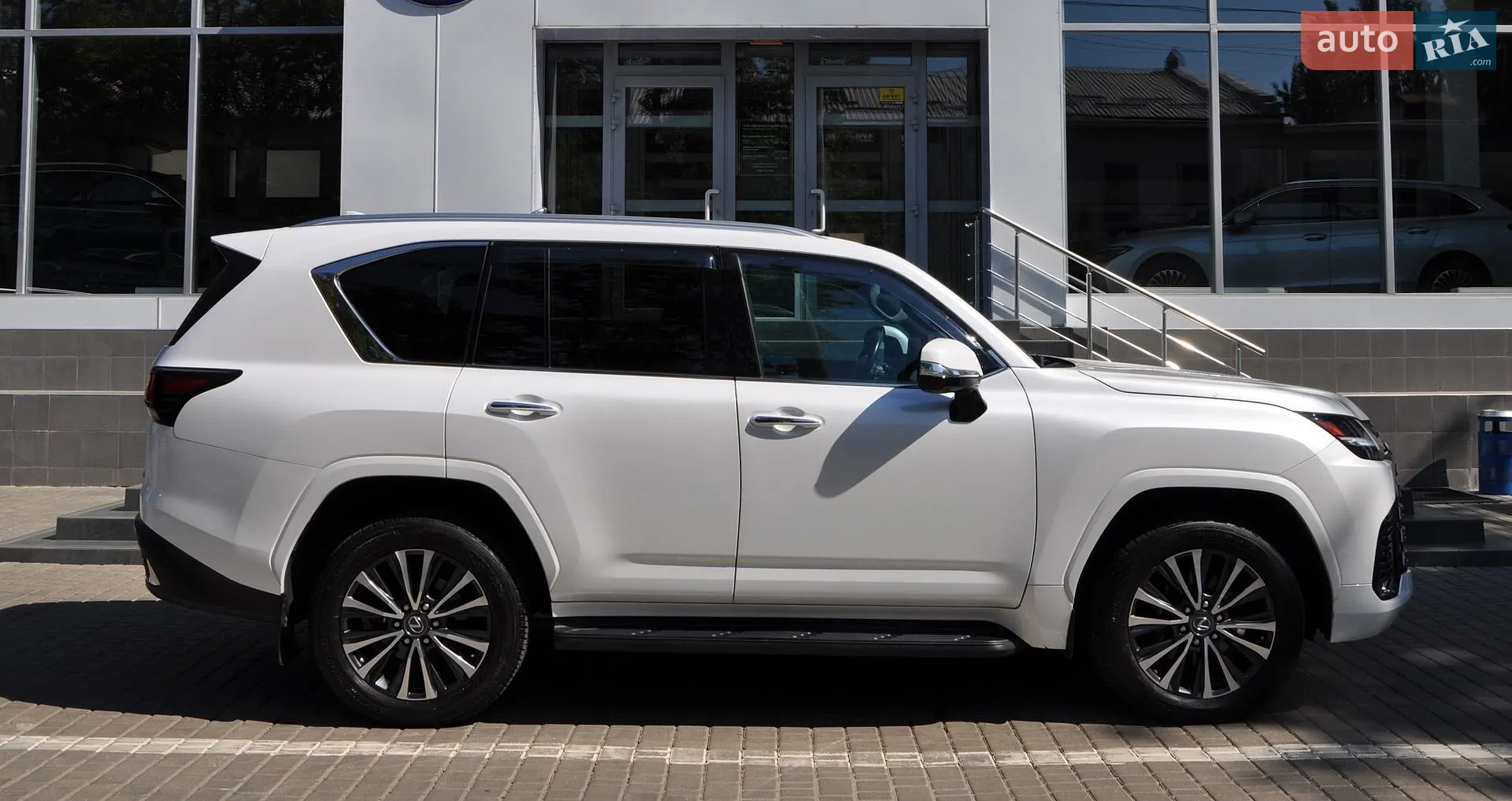 2022 Lexus LX - мініатюра 12