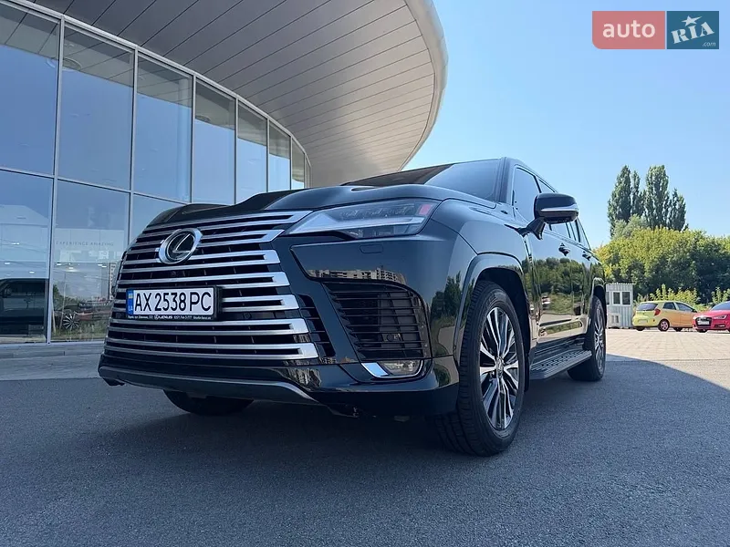 Lexus LX