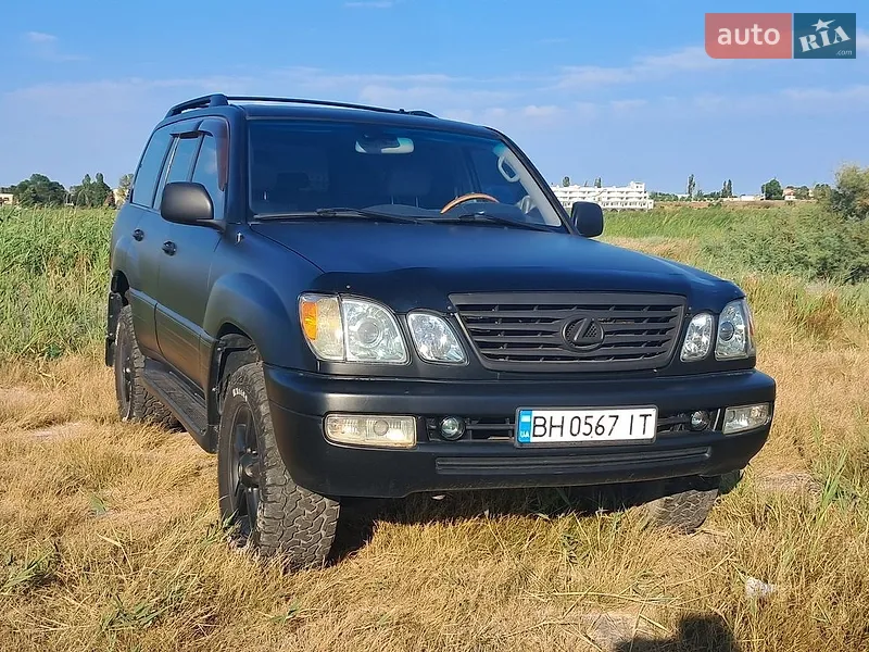 Lexus LX