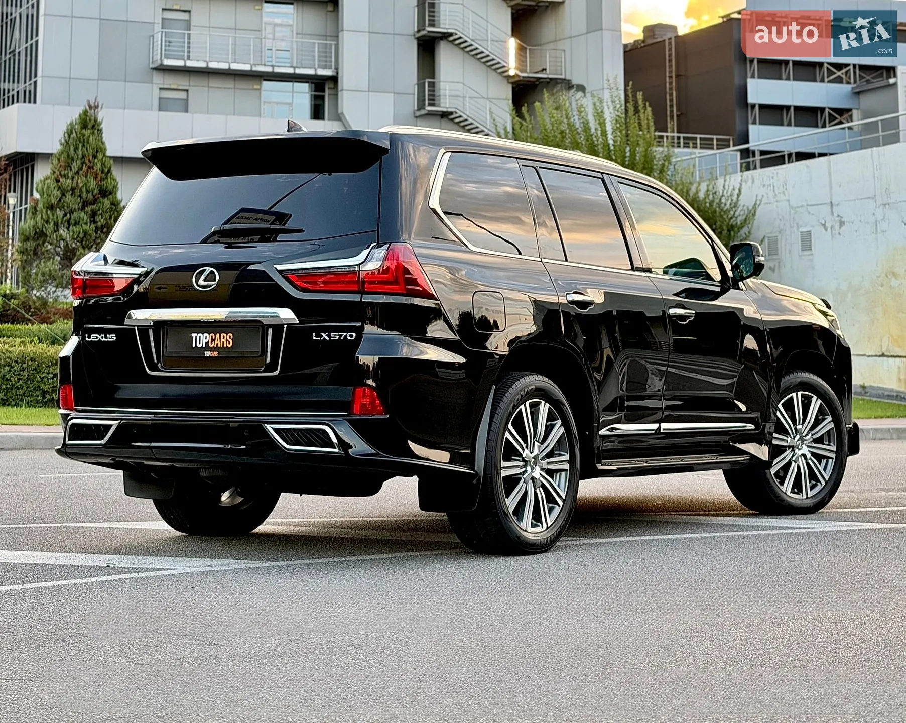 2016 Lexus LX - мініатюра 16