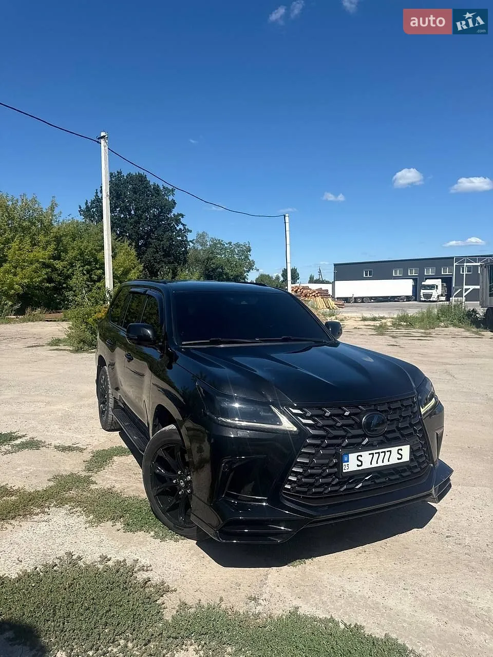 2020 Lexus LX - мініатюра 3