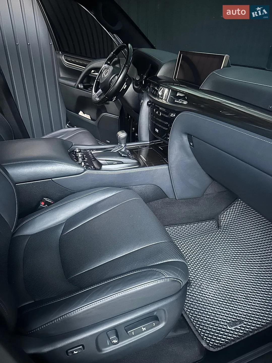 2020 Lexus LX - мініатюра 10