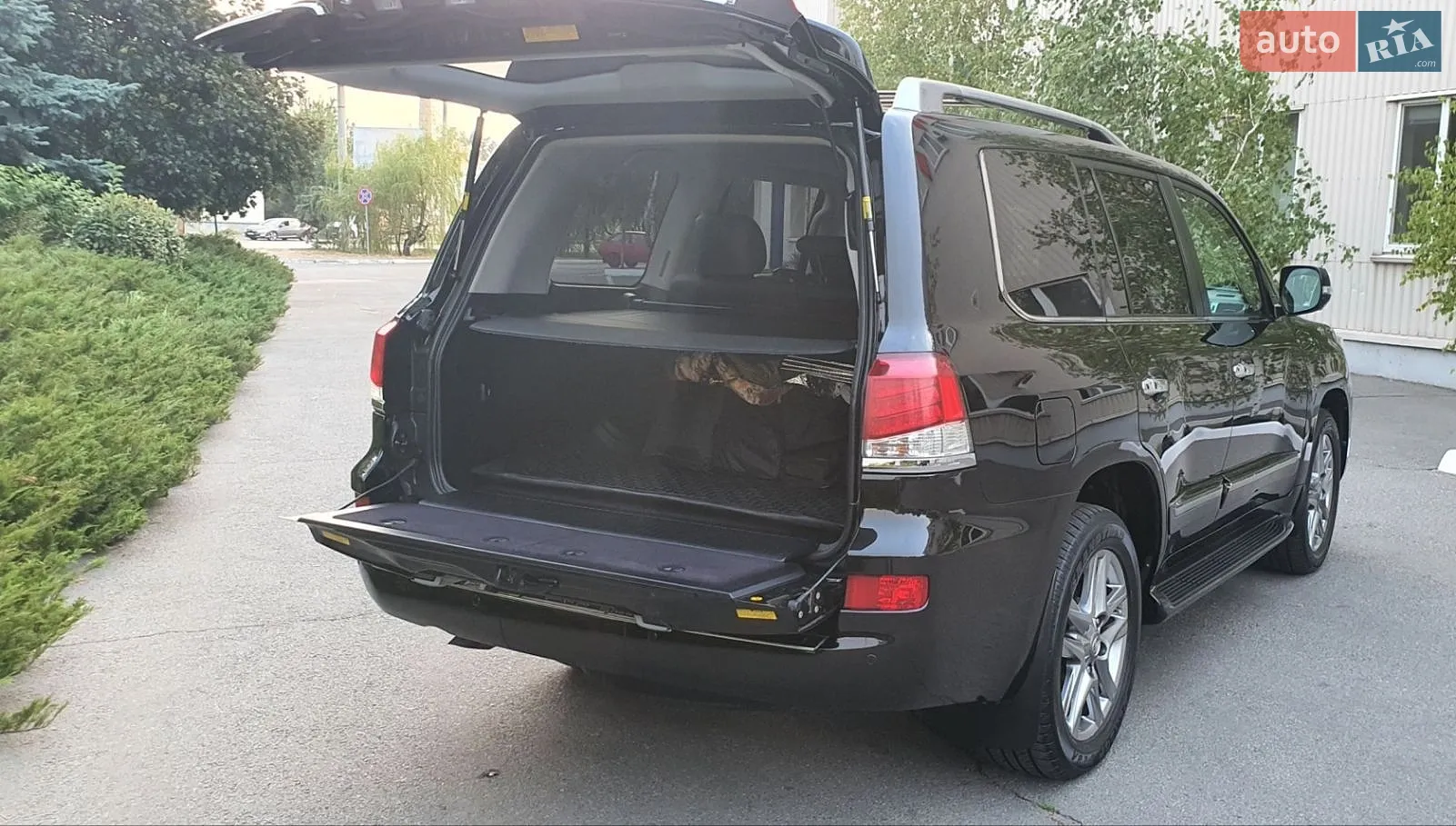 2015 Lexus LX - мініатюра 11