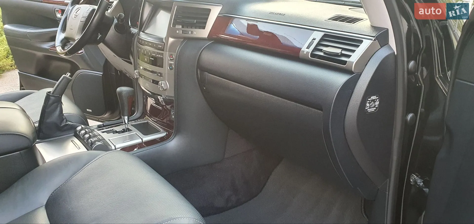 2015 Lexus LX - мініатюра 23