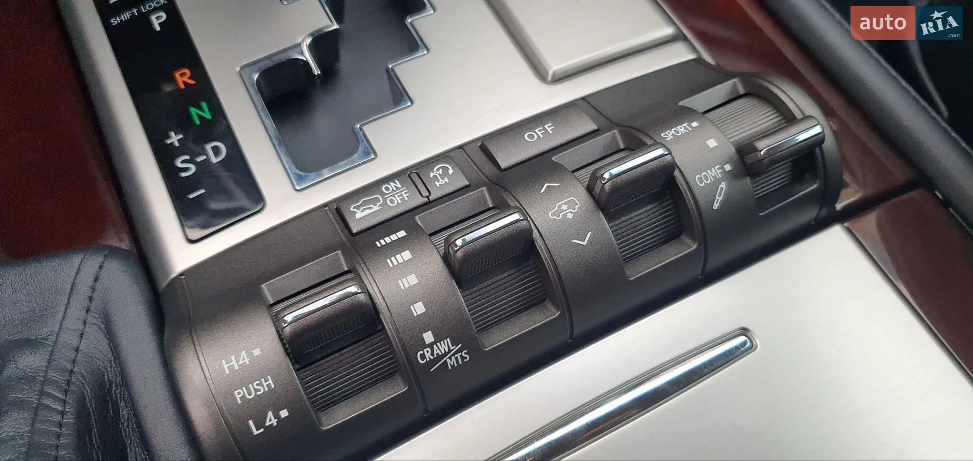 2015 Lexus LX - мініатюра 32