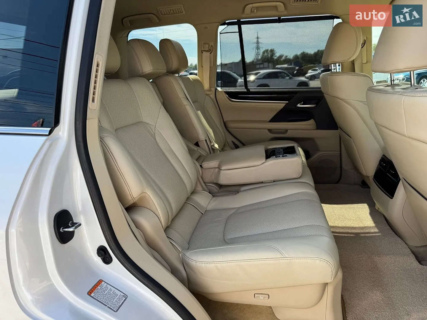 2016 Lexus LX - мініатюра 25