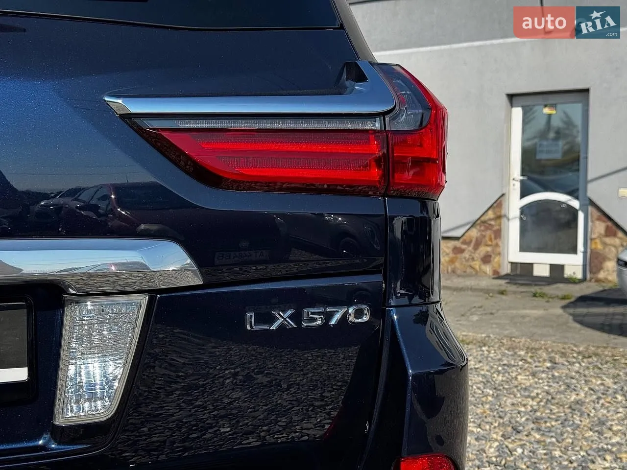 2017 Lexus LX - мініатюра 10