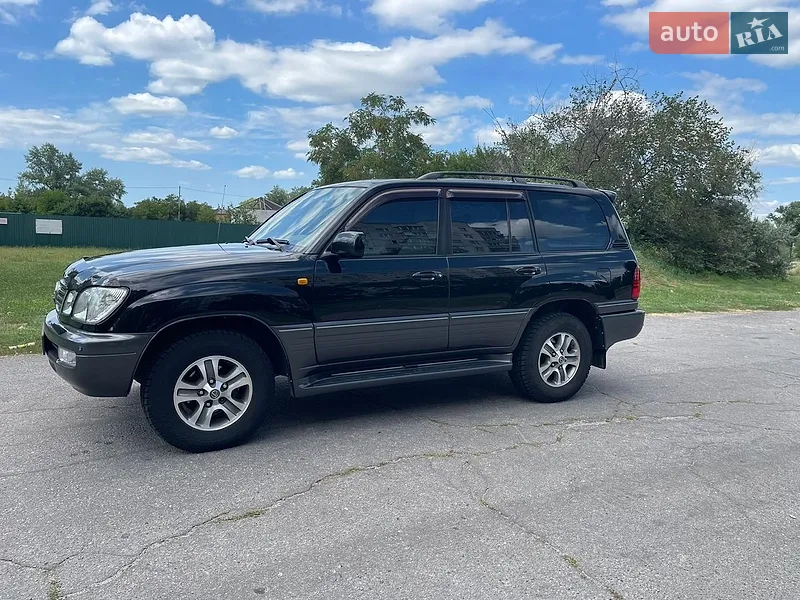 Lexus LX