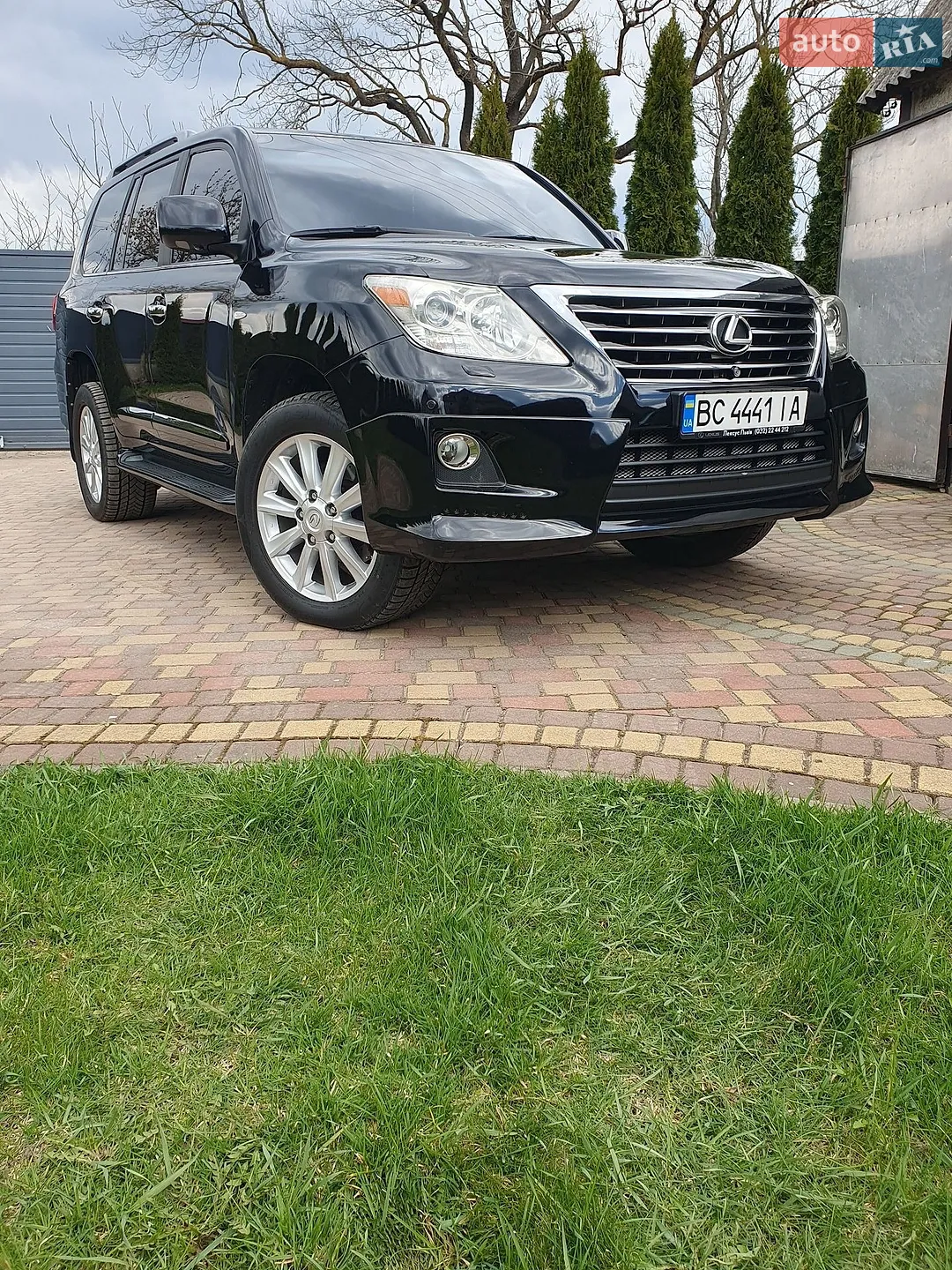 2010 Lexus LX - мініатюра 3