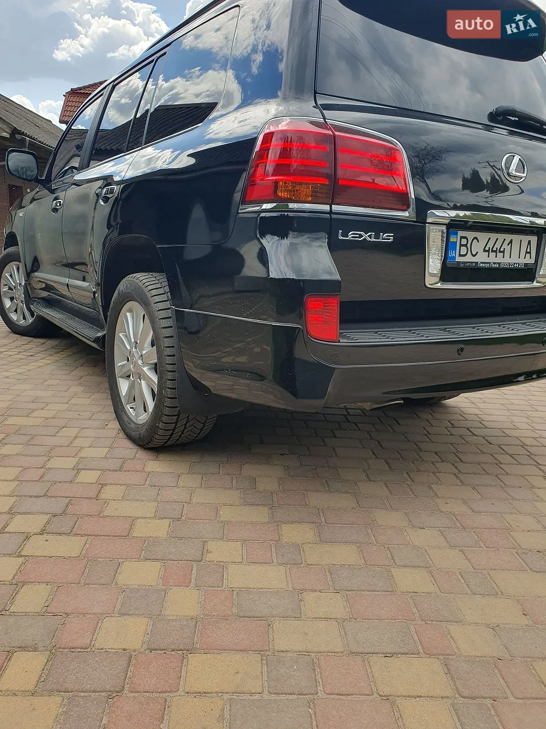 2010 Lexus LX - мініатюра 4