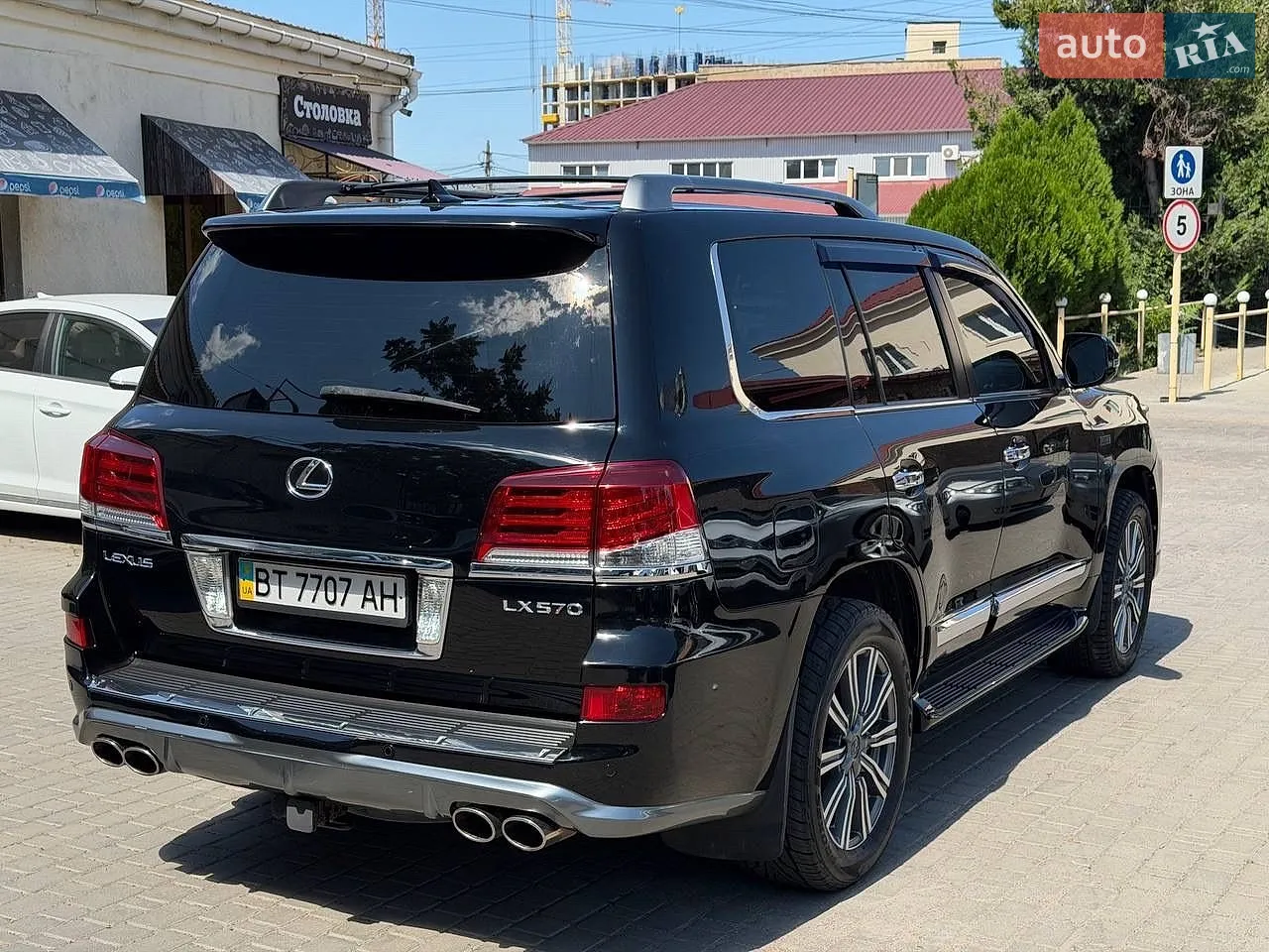 2010 Lexus LX - мініатюра 4