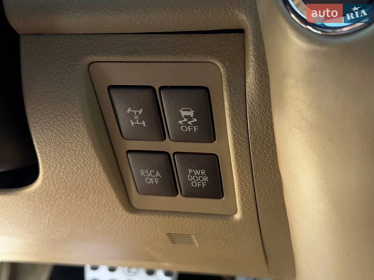 2010 Lexus LX - мініатюра 22