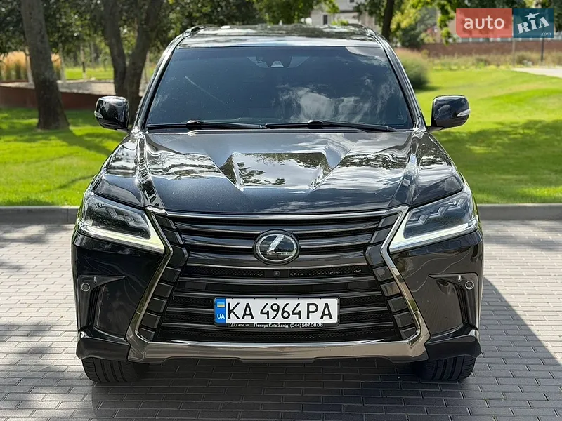 Lexus LX