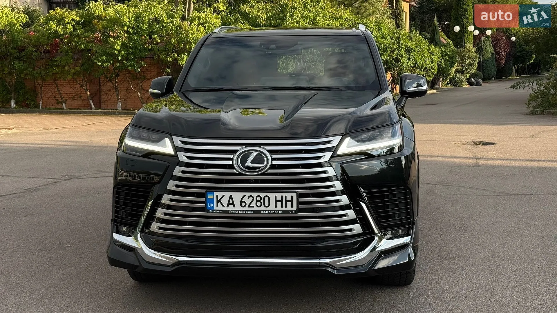 2023 Lexus LX - мініатюра 2