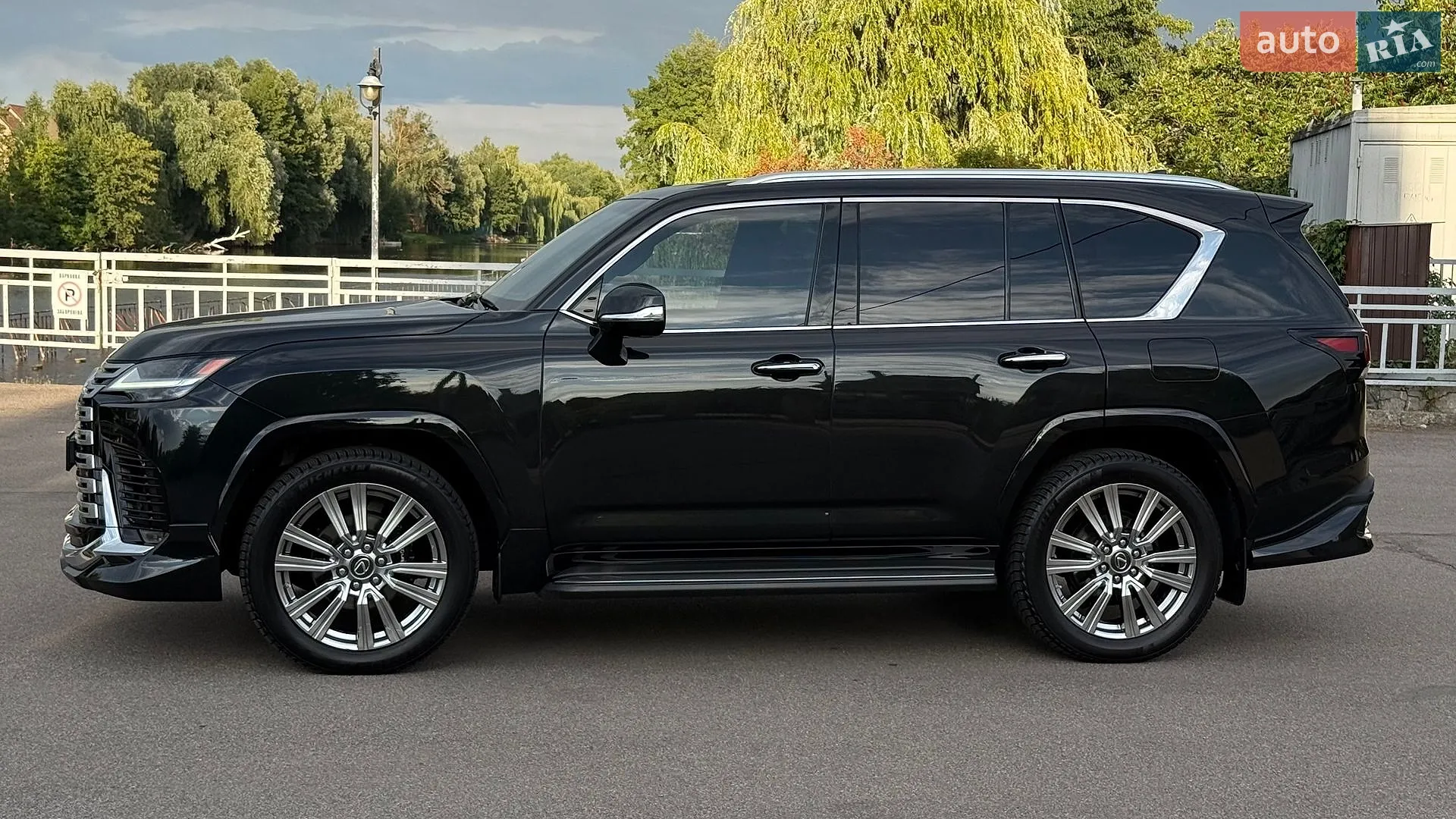 2023 Lexus LX - мініатюра 7