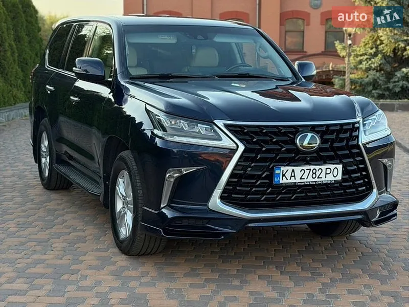 Lexus LX 2016